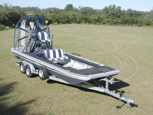 22 X 8 PANTHER AIRBOAT